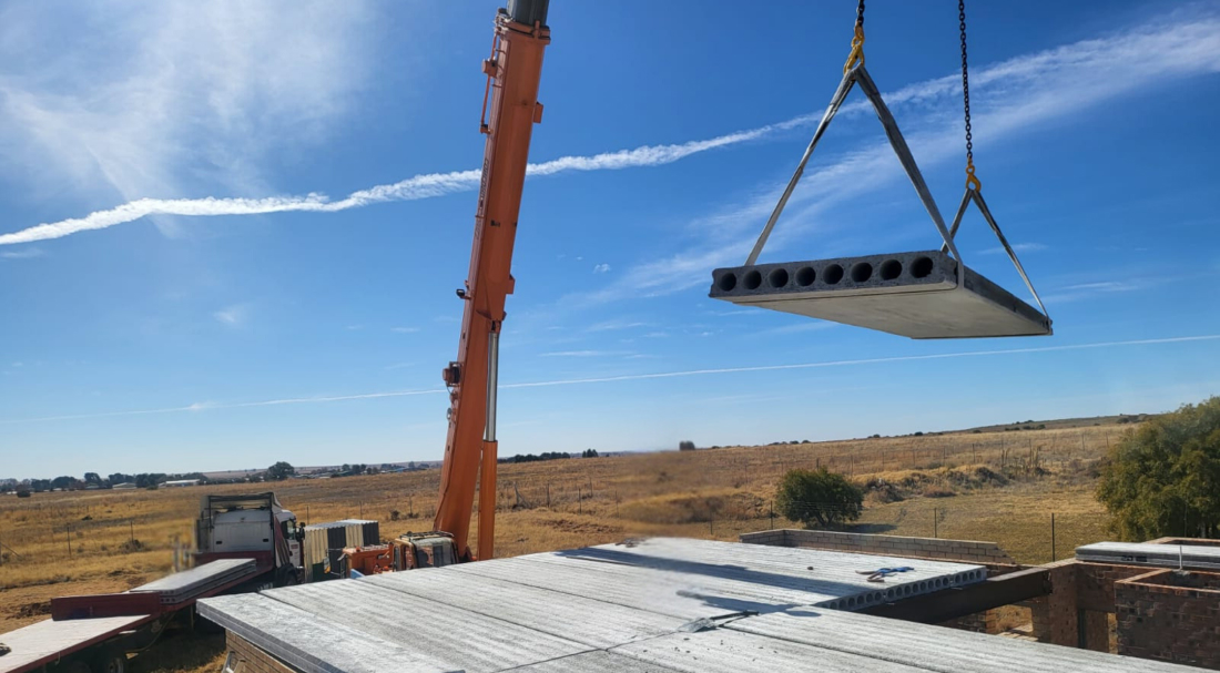 Quality Slabs - <span>SUPPLIERS OF</span><br />
PRE-CAST, PRE-STRESSED<br />
CONCRETE HOLLOW CORE SLABS image